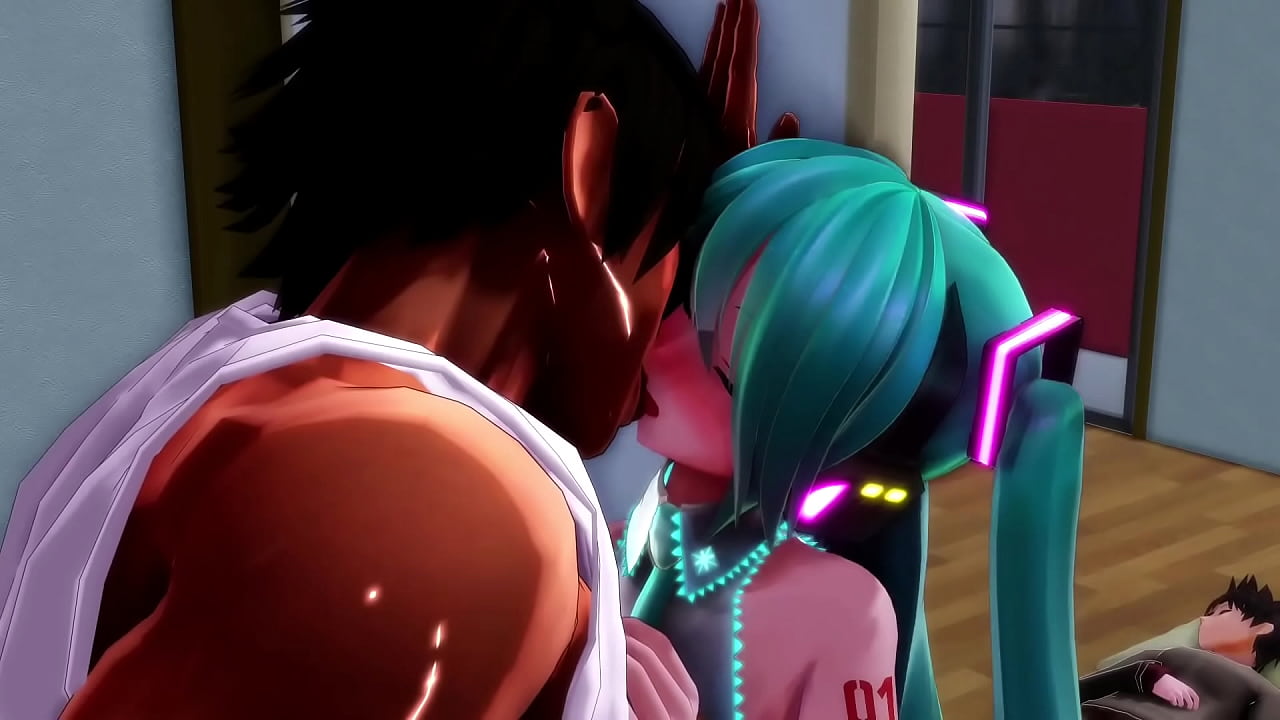 Miku infiel  se divierte con su amante mientras su novio descansa