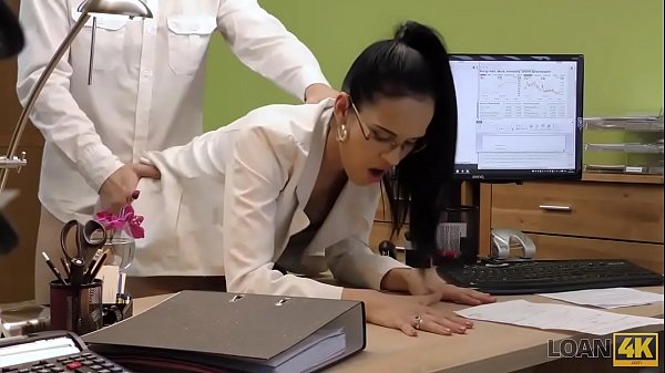 LOAN4K. Sex, sex and rock&rsquo;n&rsquo;roll