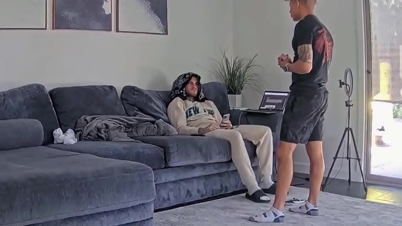 Anyone check out maclawlerHGF LIVE yet hotguyshouse? The team scheming in there.