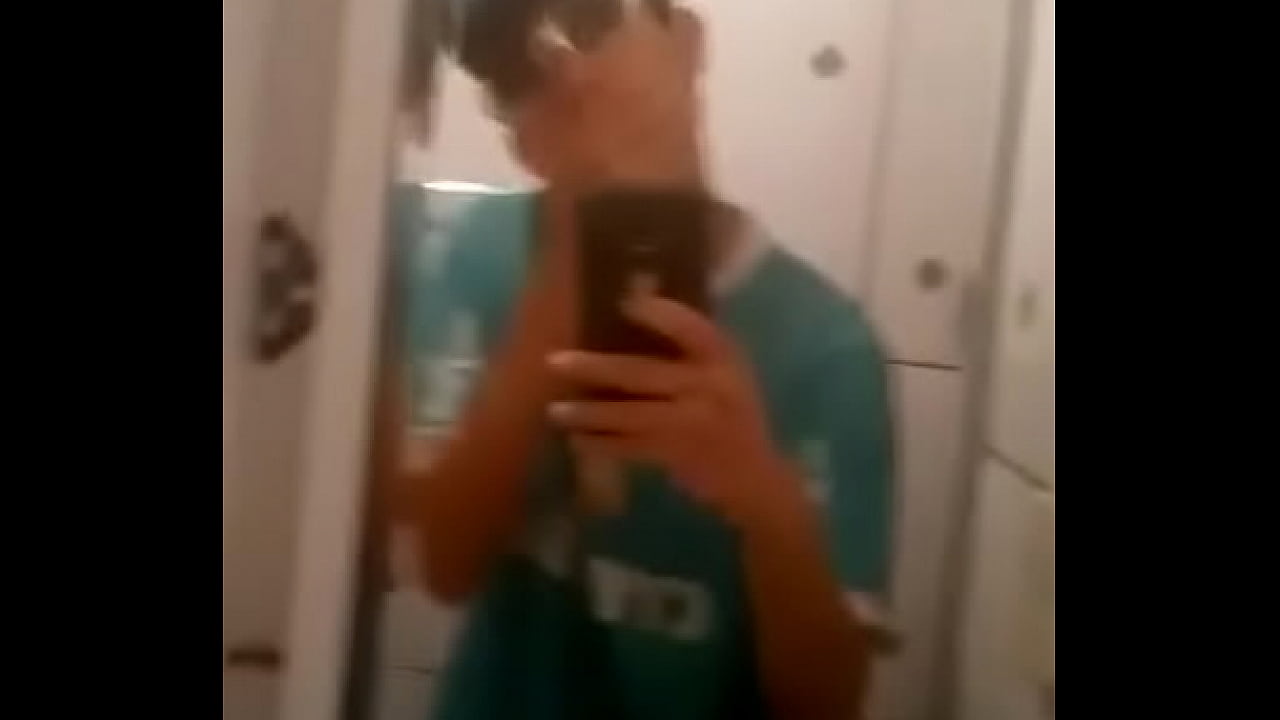 Mlk ot&aacute;rio dan&ccedil;ando na pika