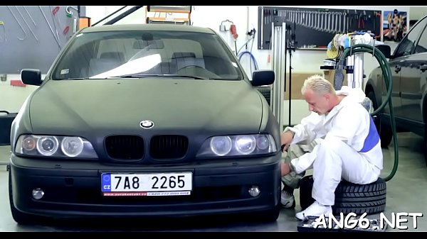 Insatiable babe Tracy gets rammed