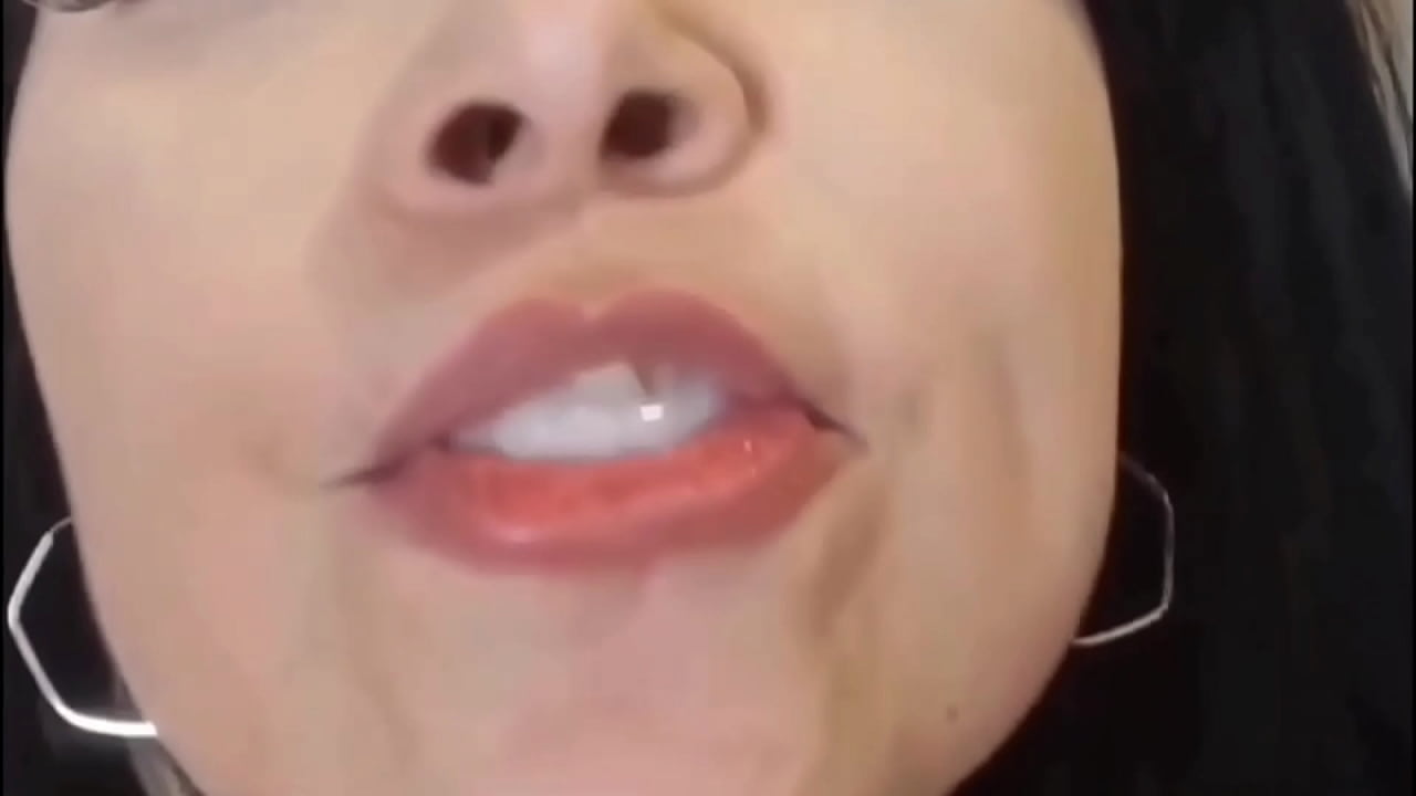 Barbie, alem&atilde;o tatuador