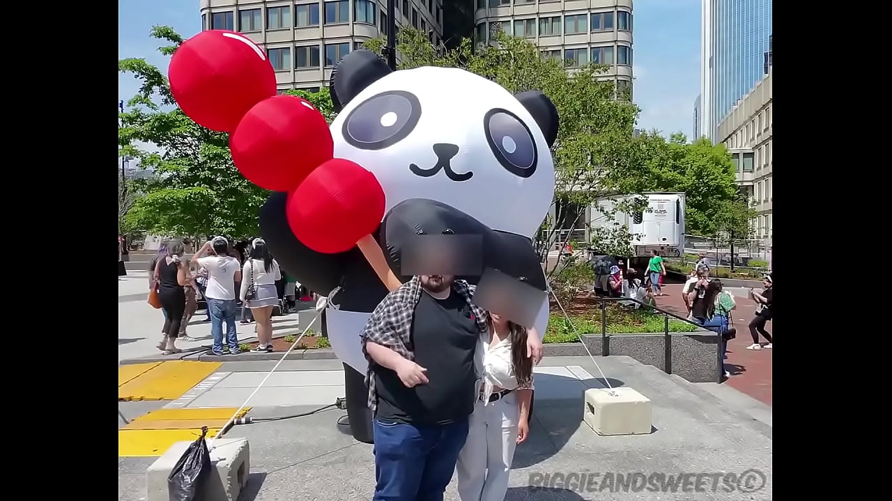 Biggie and I went to Panda Fest today&mdash;a giant street food festival&mdash;and it was sooo much fun! We wandered, we sna ...