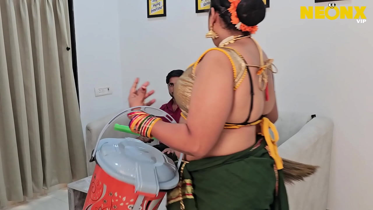 DESI HOT HORNY FAT MAID HARDCORE SEX WITH YOUNG OWNER MAID NEED BIG DICK