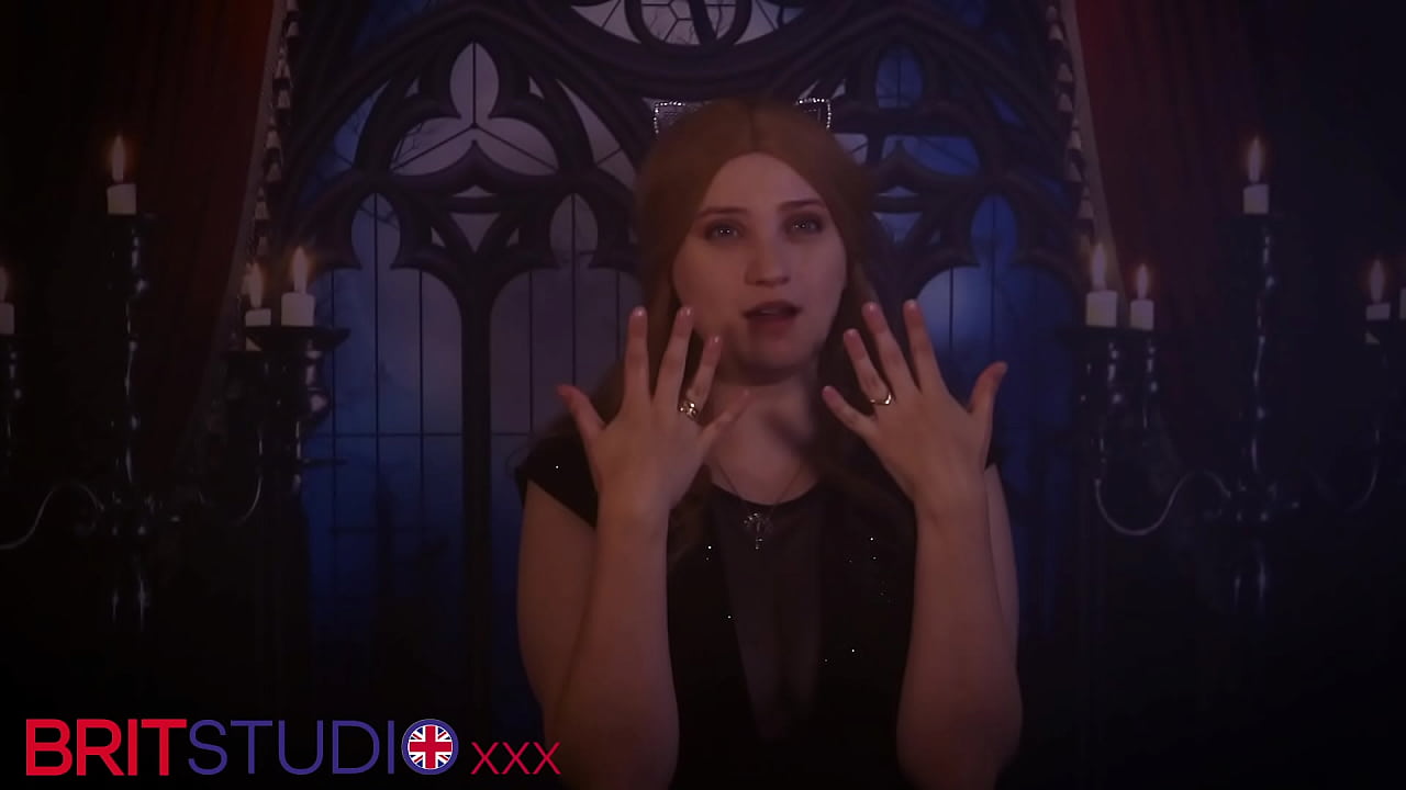 Introducing our newest performer - The insanely gorgeous Victoria Greene!