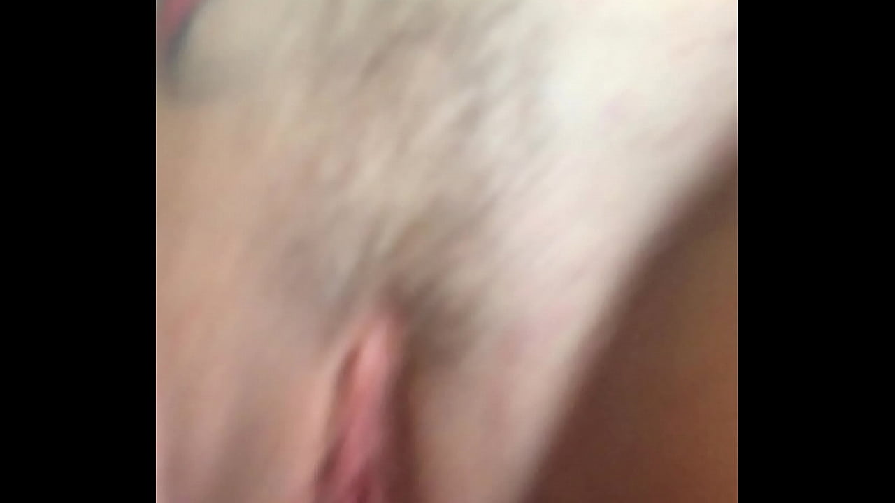 Enrabando a novinha ob na bucetinha pimentinha