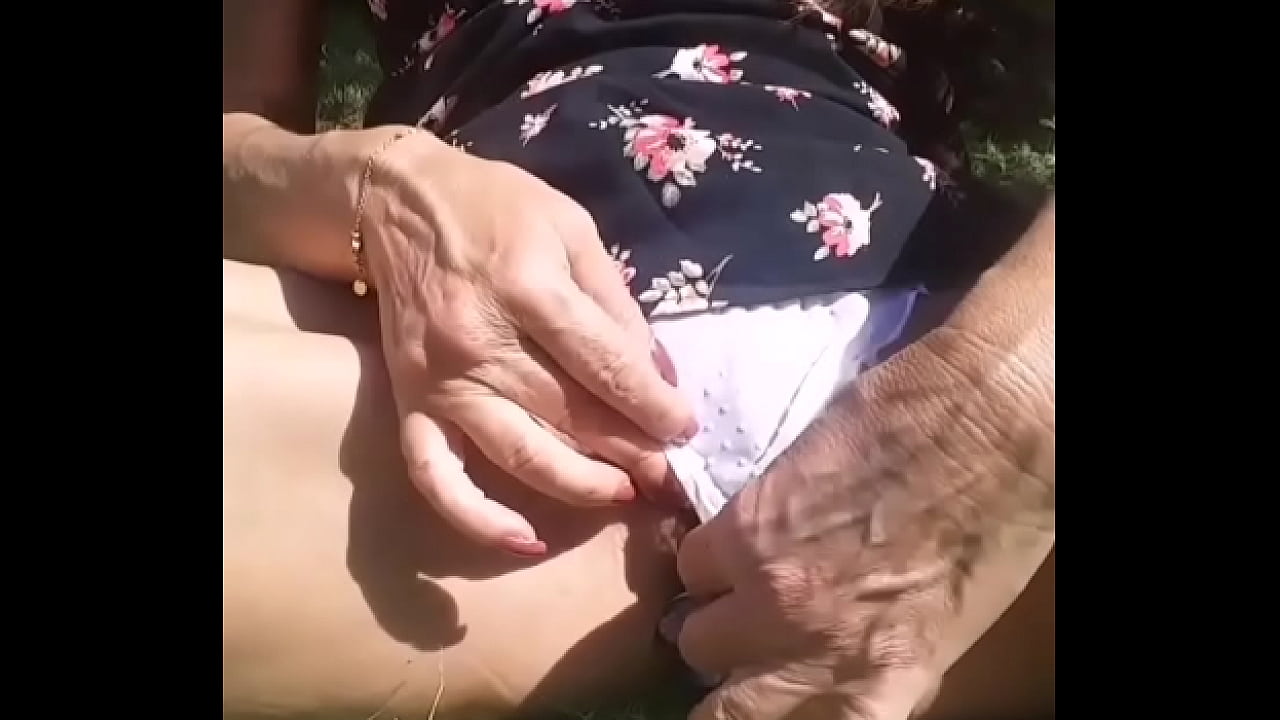 Passe un bel &eacute;t&eacute; et h&eacute;site pas &agrave; en d&eacute;couvrir   tu seras    excit&eacute; effet ...