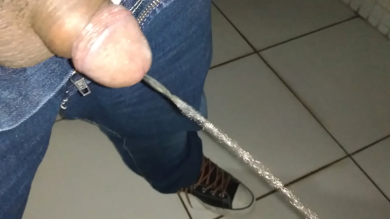 Fazendo xixi em todo lugar