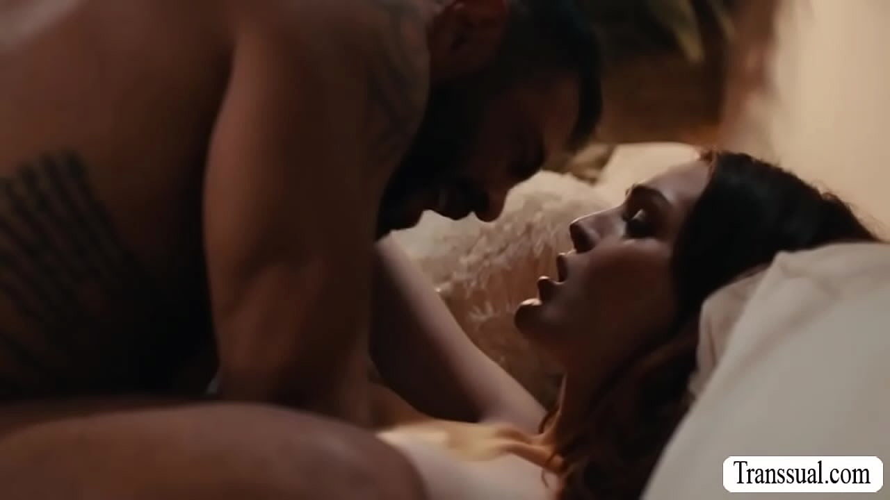 Muscled stepdad Draven Navarro massages his shemale stepdaughter Tori Easton.The pale shemale deepthroat blowjobs him and bareback anal fucks his butt