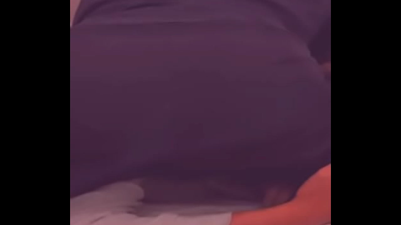 Mi GYMBR0U llega cachondo del gym y e folla con ropa en mi habitacion