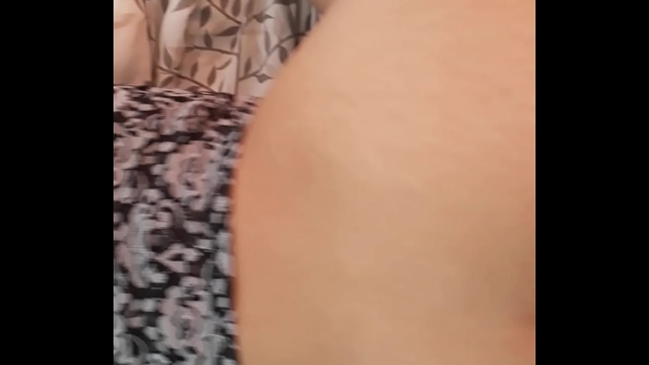 Muestra el ano y pussy mi novia es bien golosa