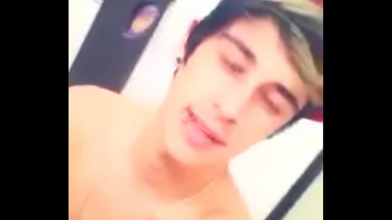 famosa misteriosa em cena de sexo