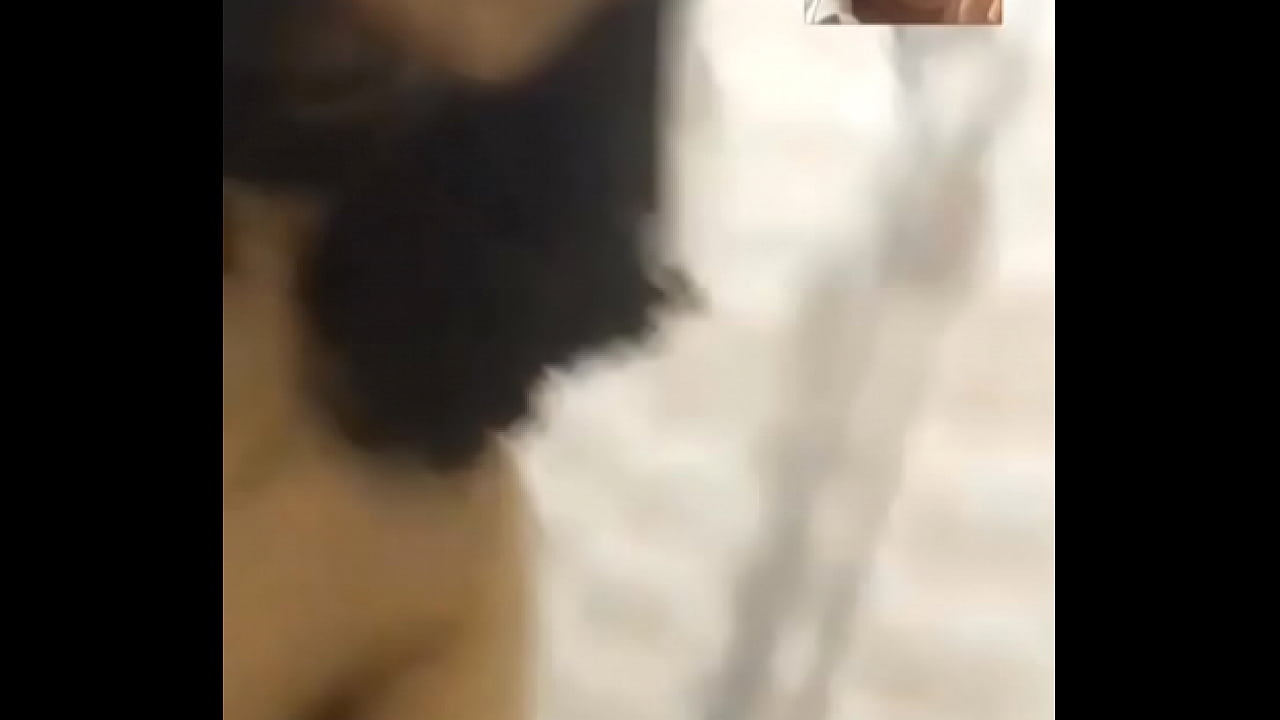 th&egrave;m qu&aacute;