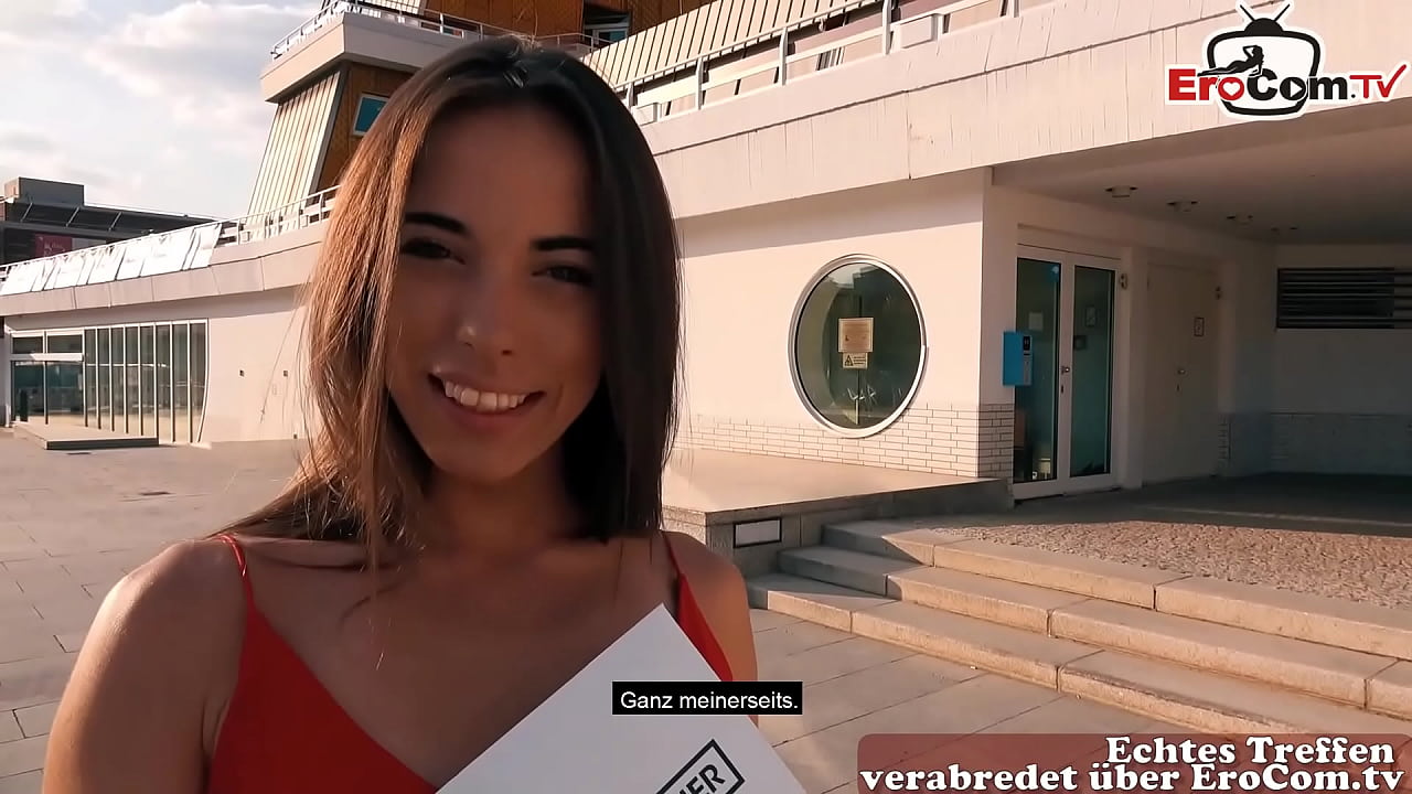 D&uuml;nnes Girl mit schwarzen Haaren datet einen deutschen Sextouristen