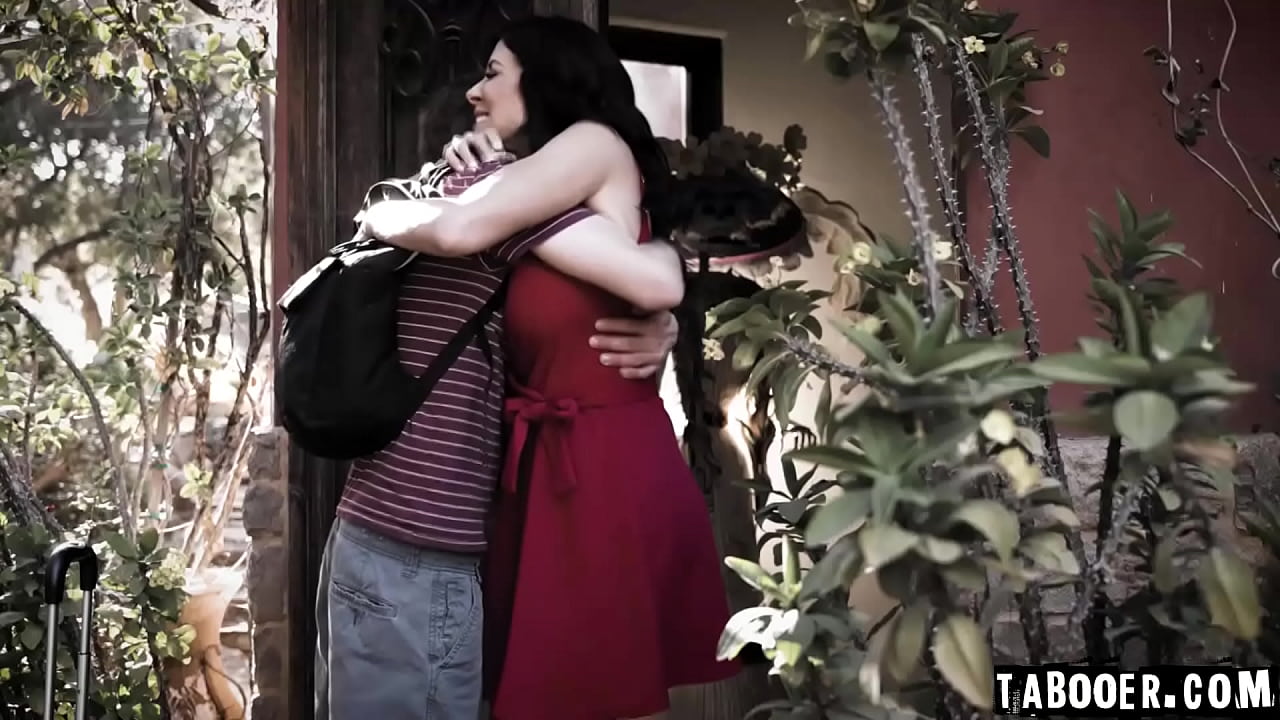 Reagan Foxx Takes Care of Sam's Dick