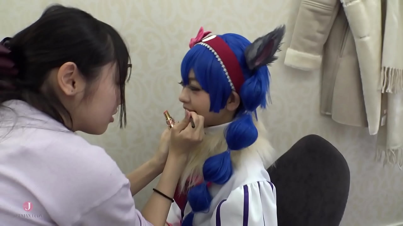 魔女っ娘になりきって、病んでる人を助けちゃうけど魔力を補充する名目で助ける予定の人をノリノリでゴムもつけずに中出しで食べちゃう！