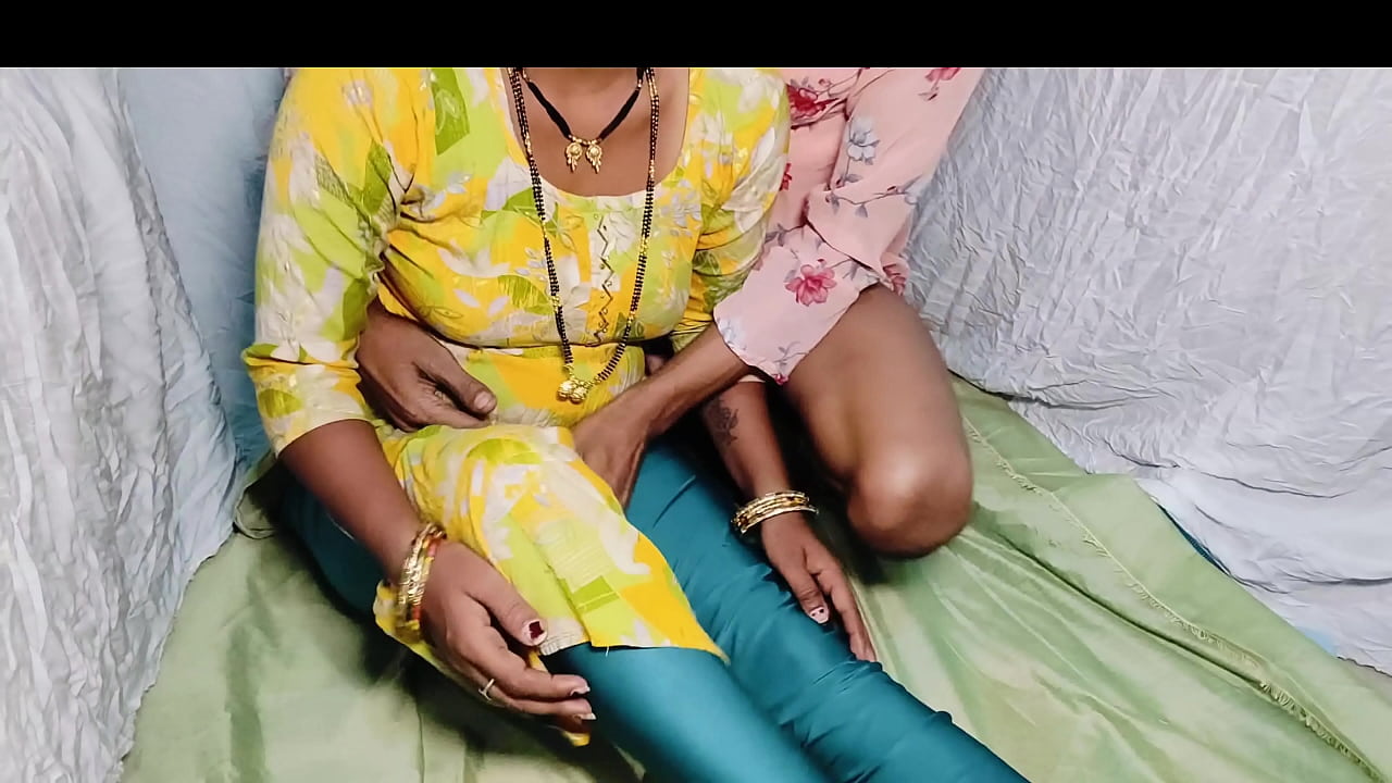 Desi bhabh ko salwar kameez me devar ne ledis skirt pahan mere room aya meri chut ki chudai kar di marry chrismas full festival videos