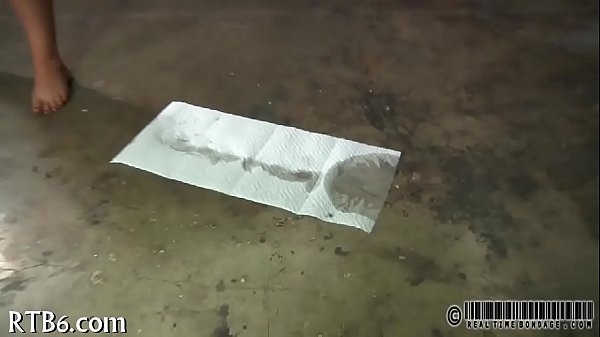 Tormenting babe's love tunnel with toy