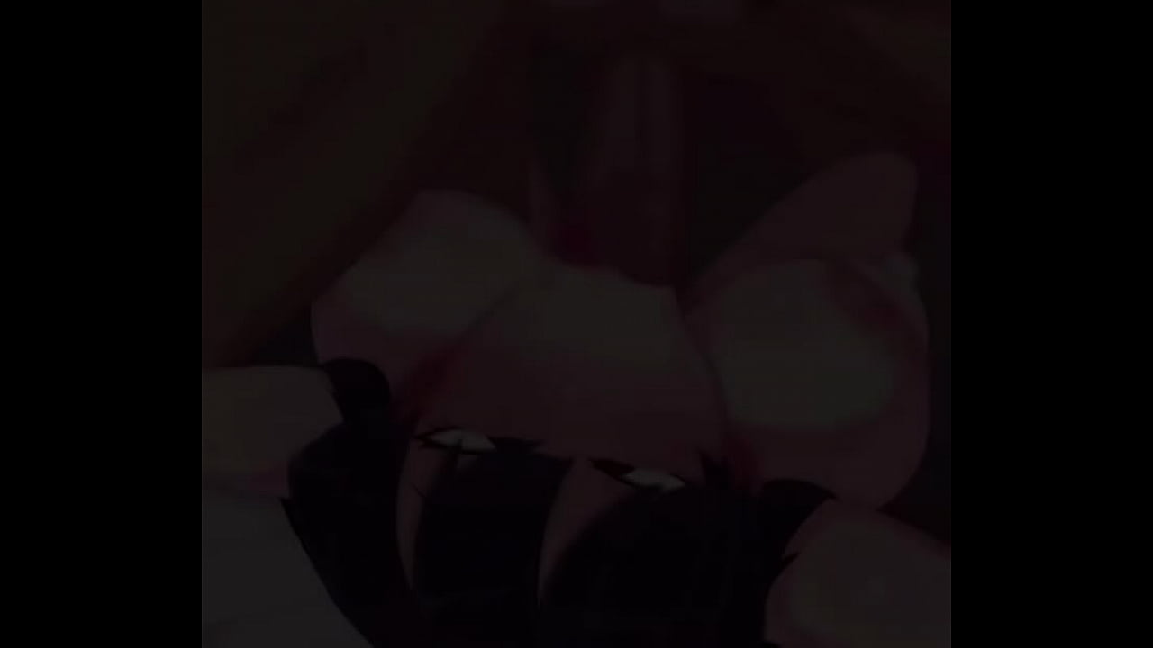 Una se&ntilde;ora makaka se la shupa a un don xd