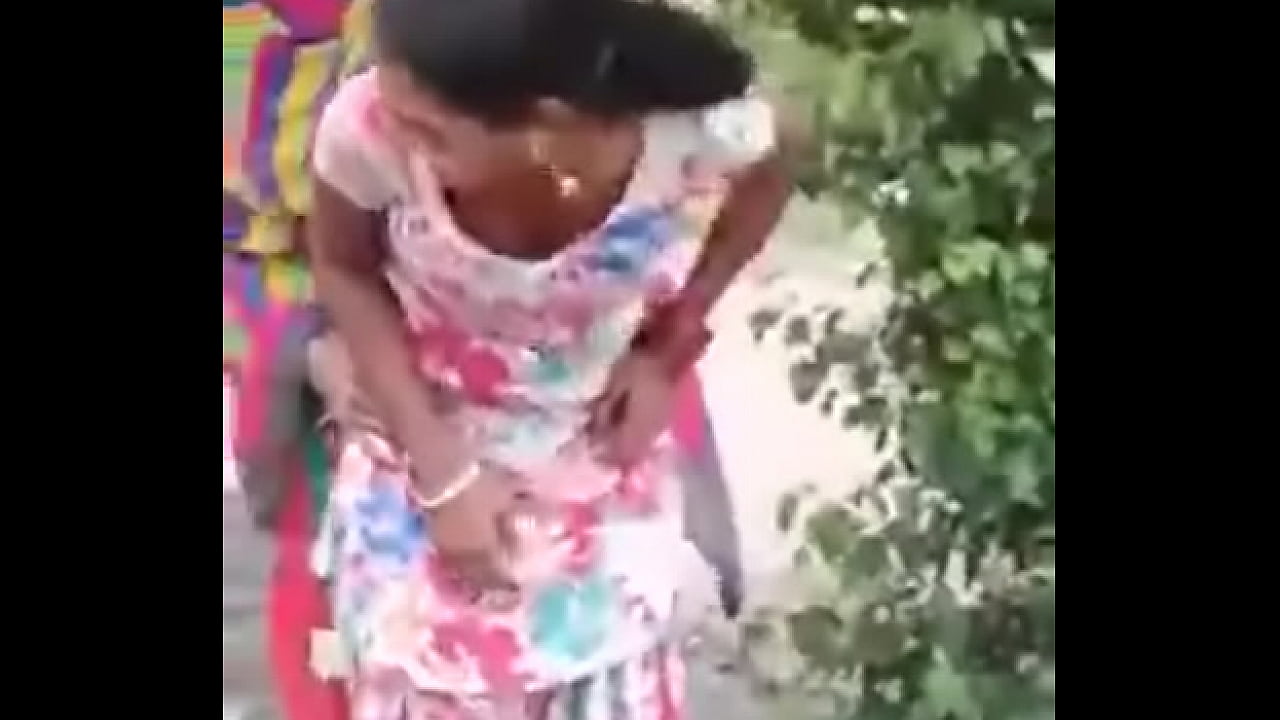 Aunty fucking and showing girls