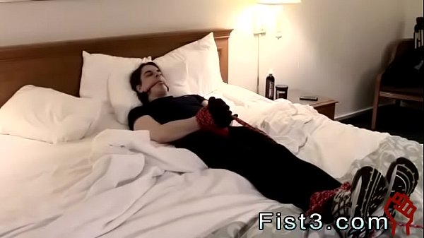 Young naked boys kissing pictures Sky and Compression Boy trim gay porn