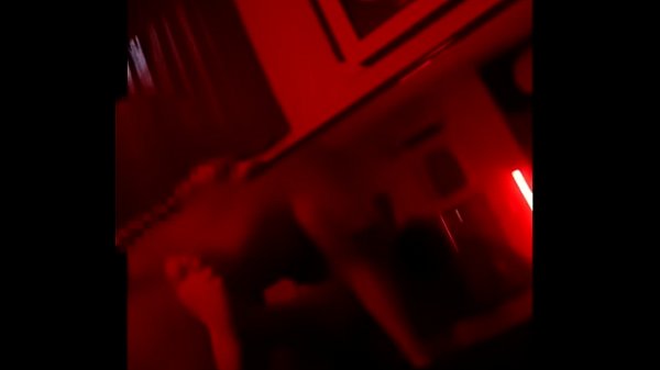 Morenita inici&aacute;ndose