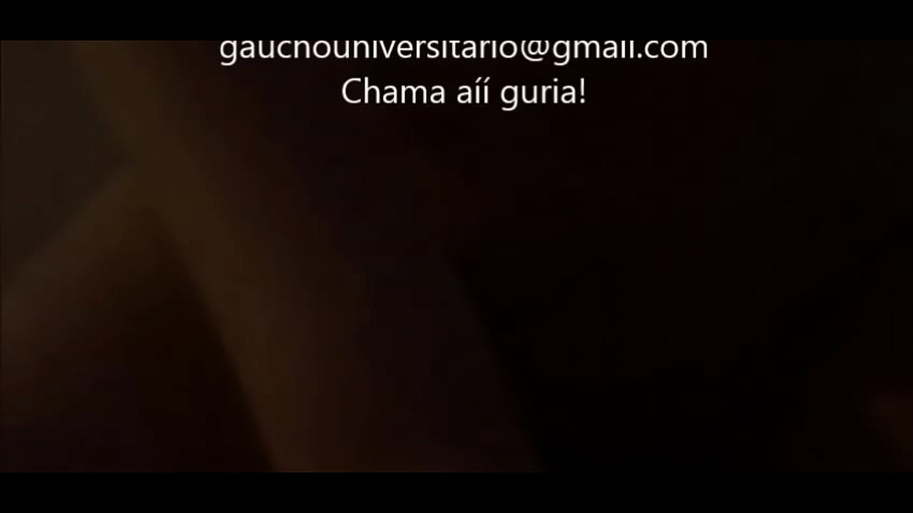 Amiga cavalgando e gozando