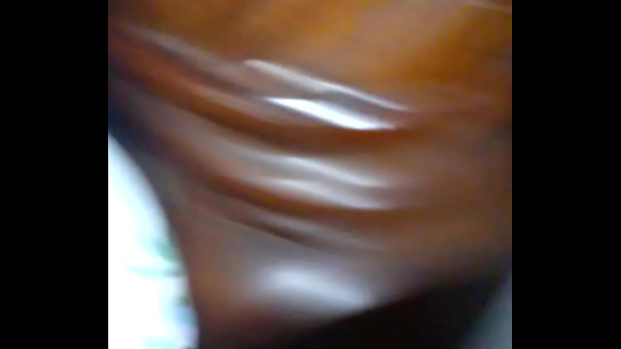 Courthouse interpreter Ms. J Quinones wants to interpret my dick in her mouth