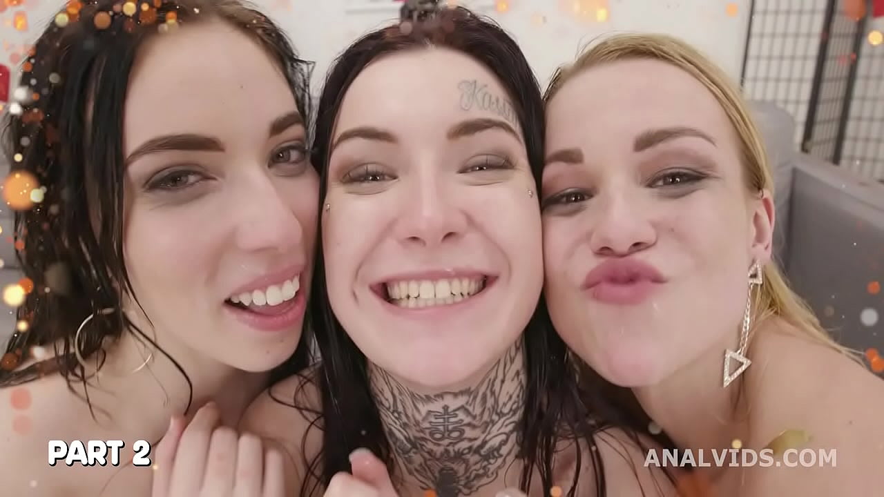 New Year's PeEve 2020 #2 Tabitha Poison, Giada Sgh and Rebecca Sharon ATOGM, Gapes, DAP, Pee Drink, Squirting, Buttrose GIO1661