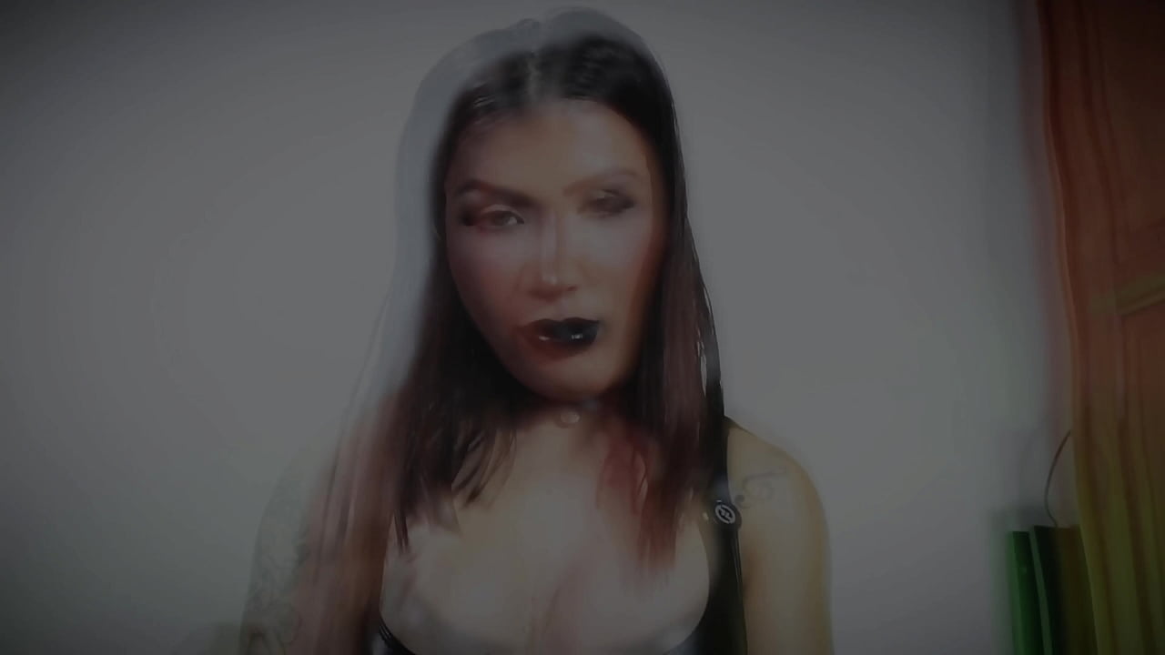 Cursed to My Feet &ndash; Femdom Horror Roleplay