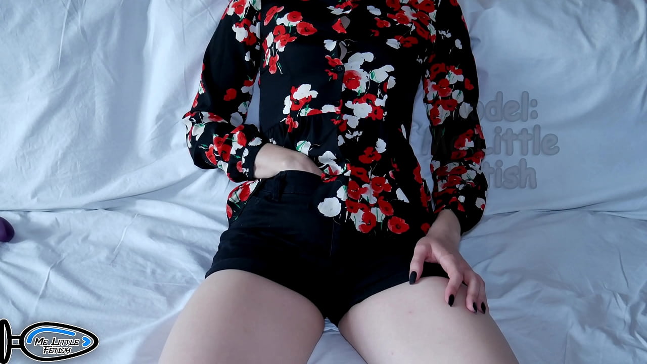 Сводная Сестра Без Лифчик Под Блузка Показывает Как Девочки Подучают Оргазм От Вибратора В Киске