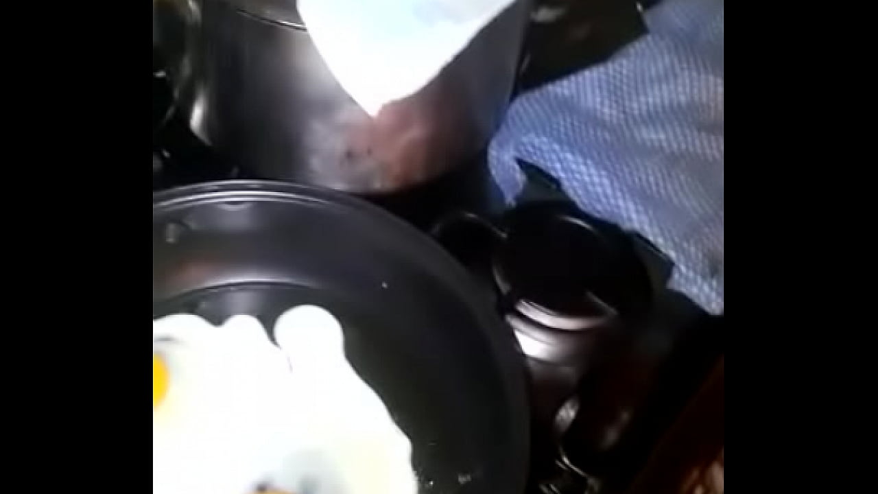 Un par de huevos (  ͡&deg; ͜ʖ ͡&deg;)