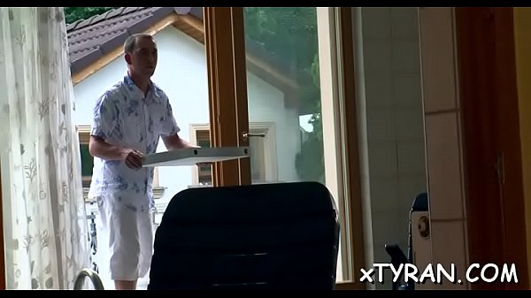 Beauty's tittes licked and legs widen wide for toy insertion