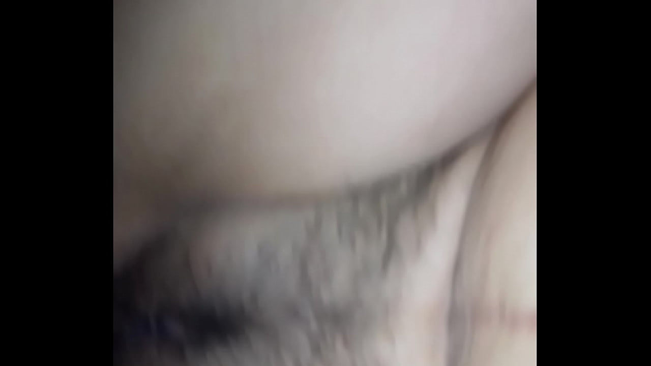 Nuestro primer video mostramdonos somos pareja y busco quien tambien le meta la verga