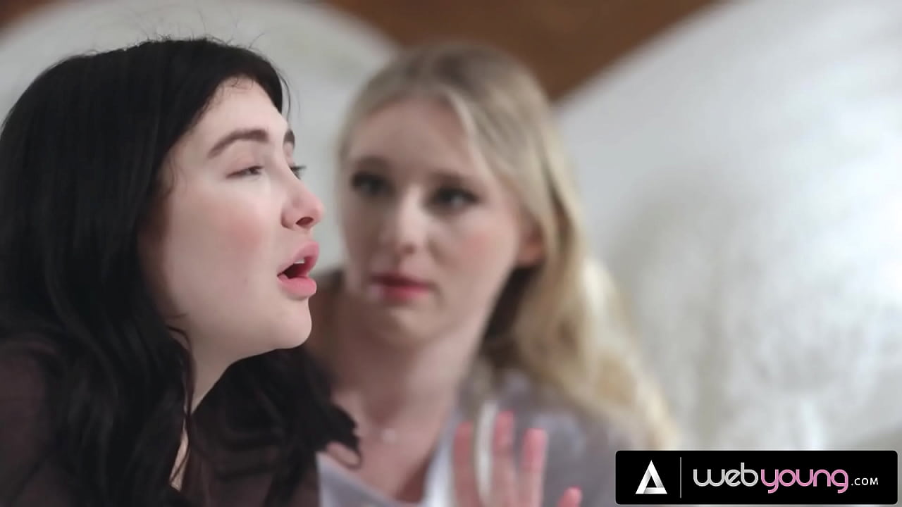 Hot 18yo Couple Want To Add Someone