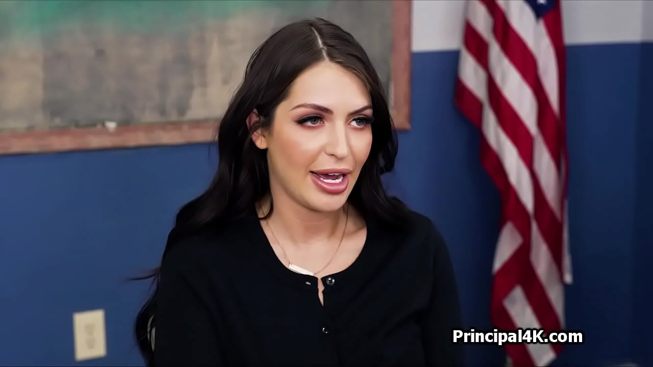 Housewife in mini skirt gets on principals dick