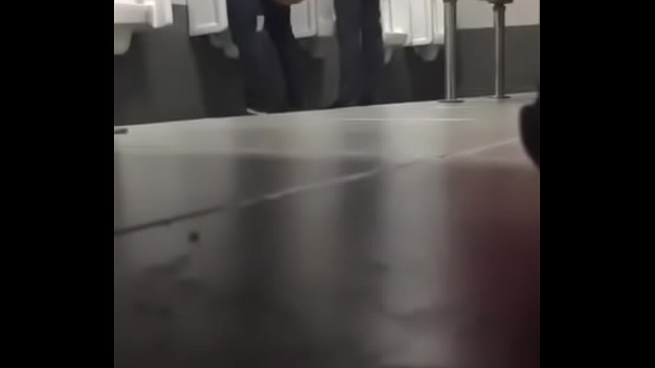 boy vn b&uacute; cạc