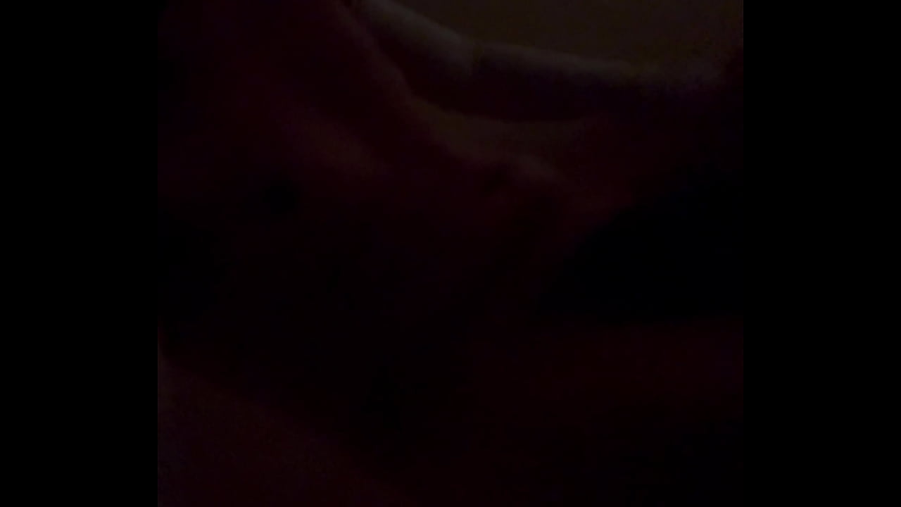 Chico se vuelve loco y sale desnudo a robar brasieres, calzones y tangas de su t&iacute;astra.