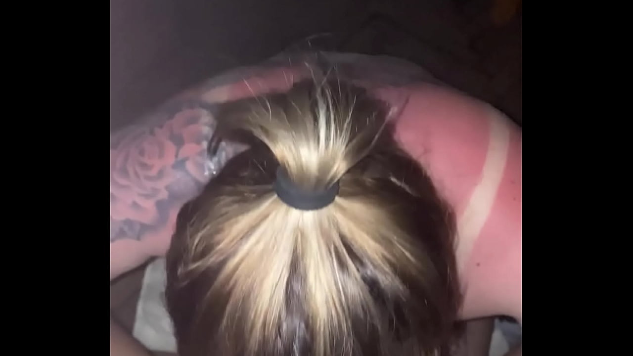 Le doy toda la pija en la boca hasta el fondo hasta sacarme toda la leche