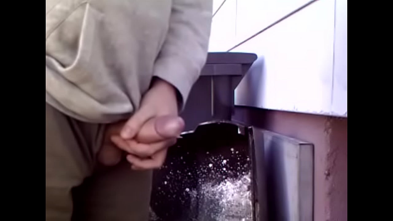 I LOVE MASTURBATING OUTSIDE - By Chris Brooks - Extreme Pervert