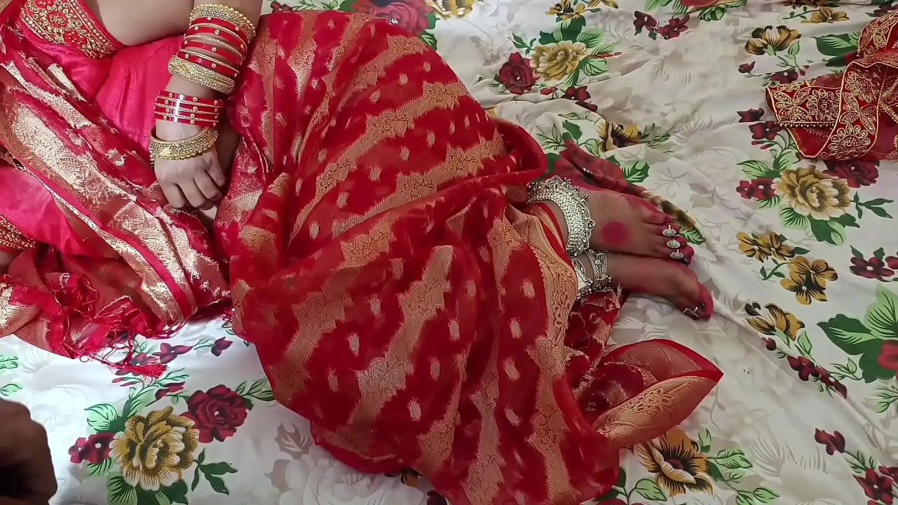 Pahli Raat Pati ke sath patni Arrange Marriage Suhagrat Indian Frist Night Homemade Newly Married Couple