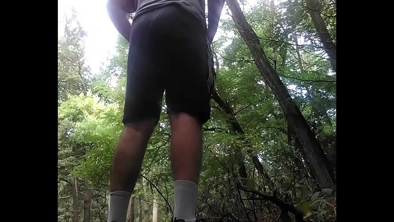 Hot guy sexy pissing