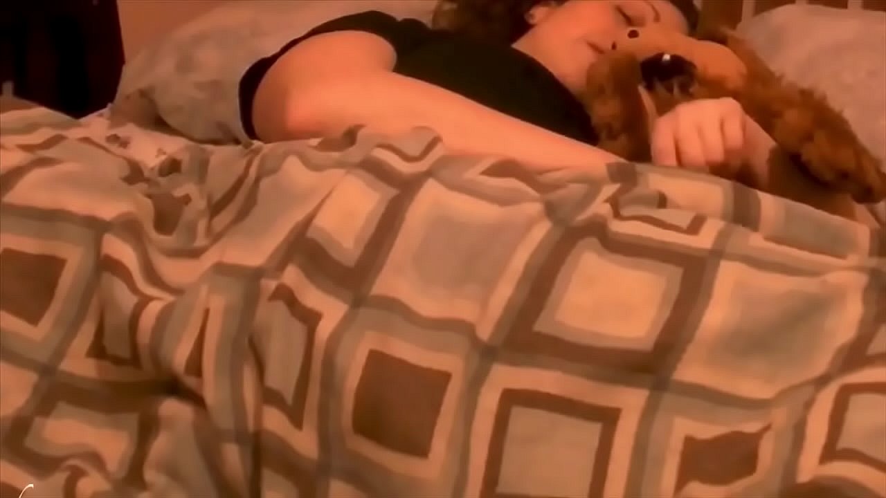 I&rsquo;m all sweaty in bed for my StepDad