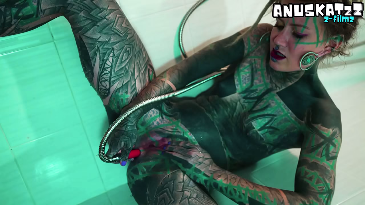 Teen's Shower Wand Solo Session