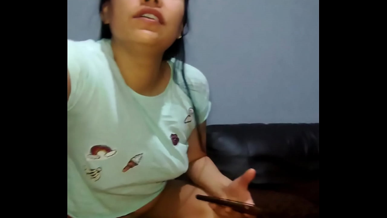 ME MASTURBO MIENTRAS VEO XVIDEOS