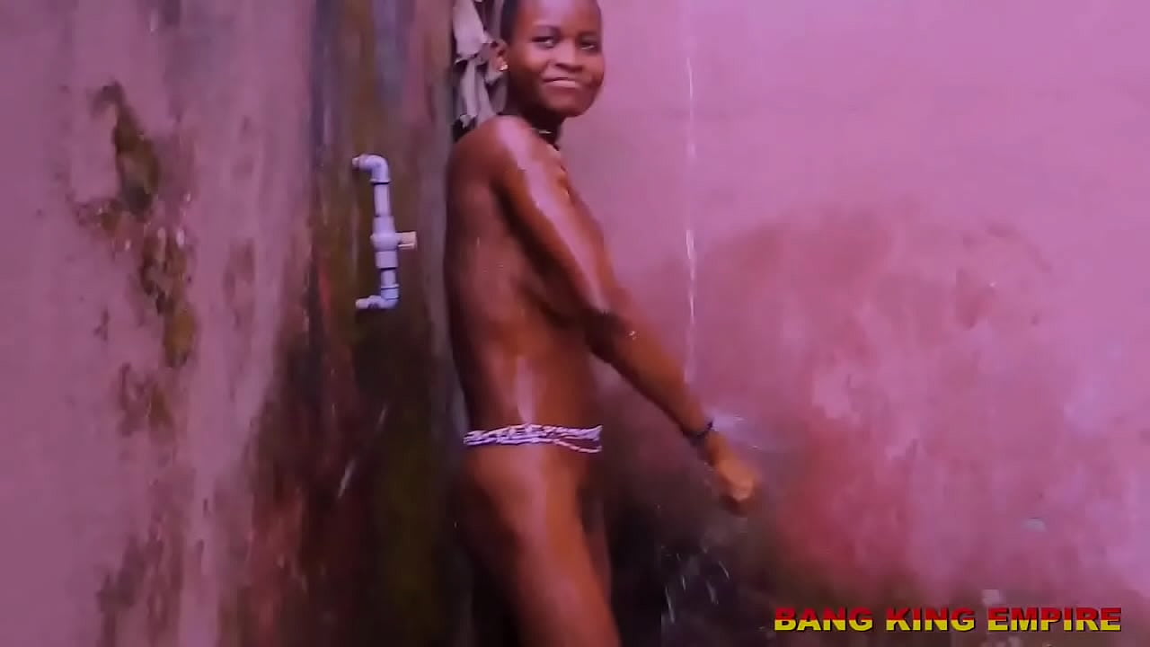 SLIM HOT BABE HANDLE TWO BIG COCK