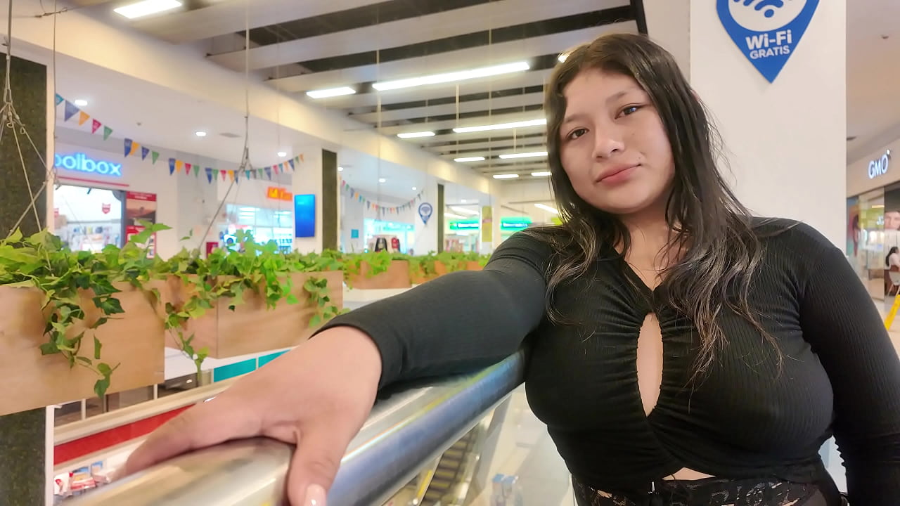 Encontr&eacute; a Valentina en el centro comercial