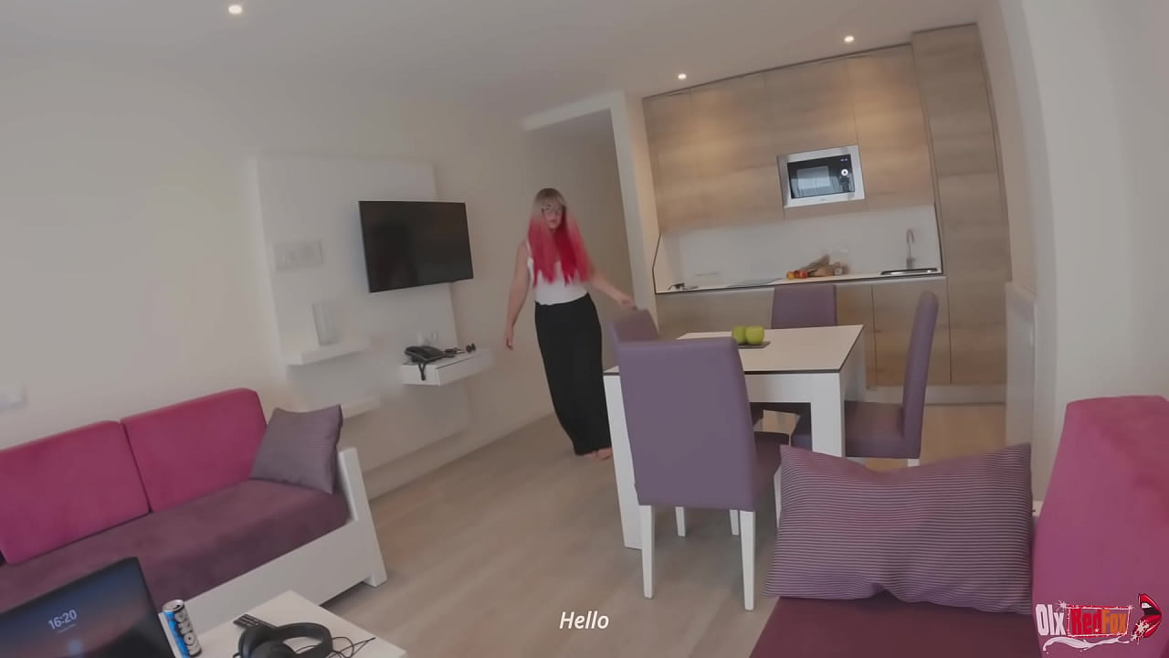 S&eacute; un buen hijastro y dale un masaje a tu madrastra. El hijastro tiene una erecci&oacute;n mientras masajea a su madrastra. Madrastra me chupa la polla y recibe semen dentro de la vagina