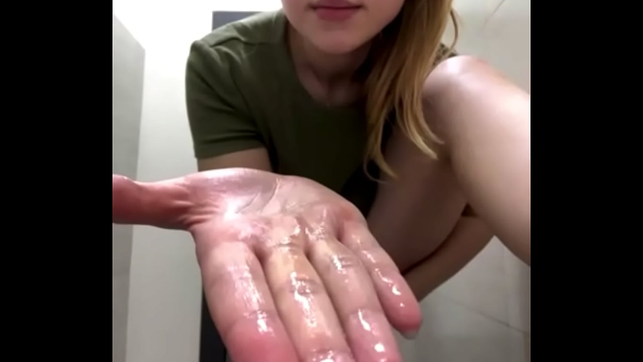 Fingering and creampie extreme show