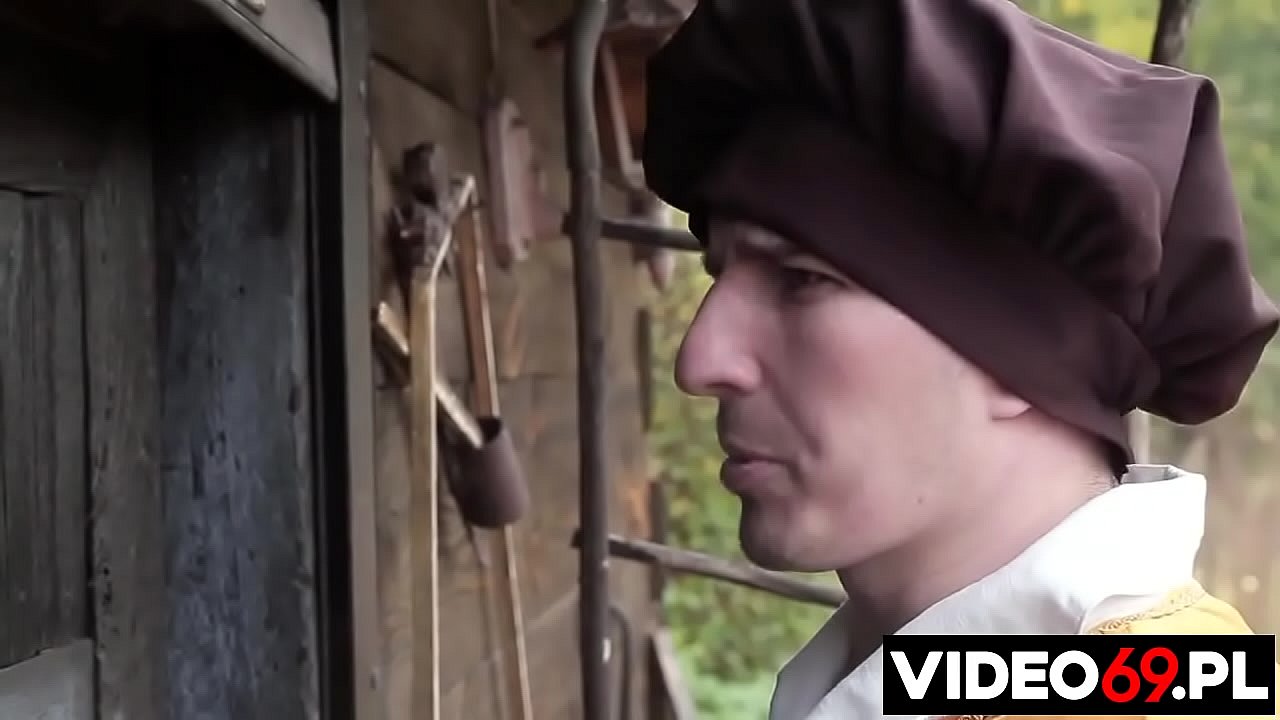 Darmowe filmy erotyczne - Poborca - występuje Karina [ Cała wieś ]